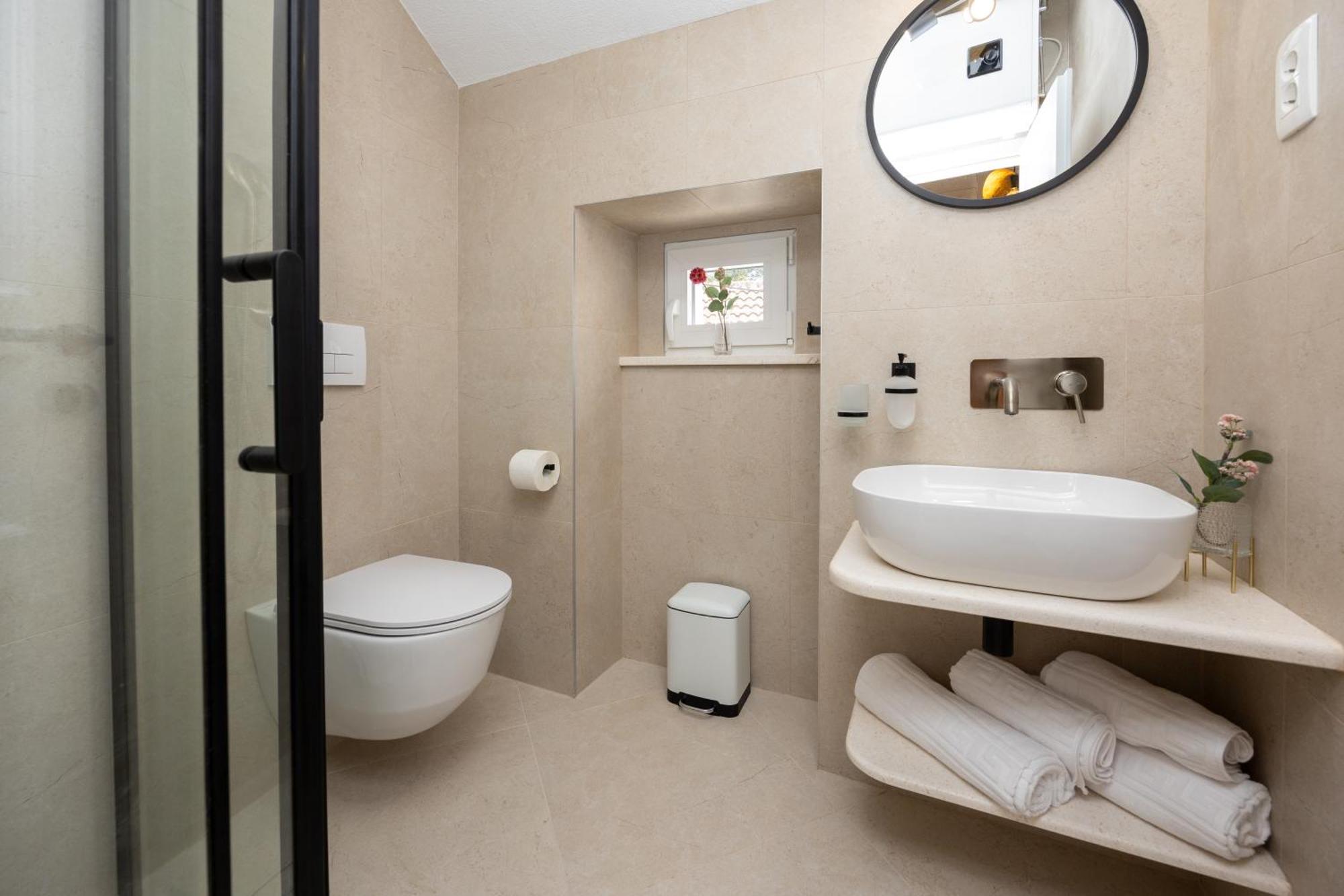 Kruna Apartments Est 2024 Split Dış mekan fotoğraf