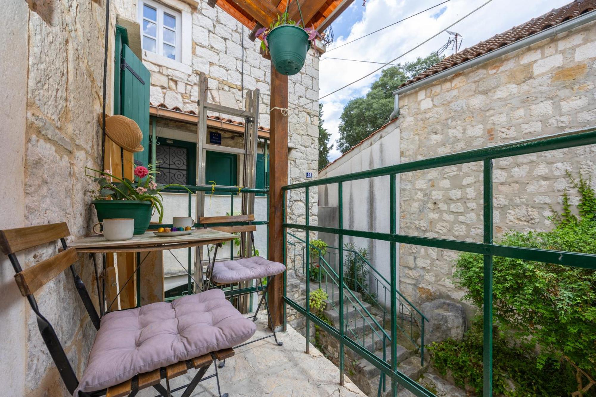 Kruna Apartments Est 2024 Split Dış mekan fotoğraf