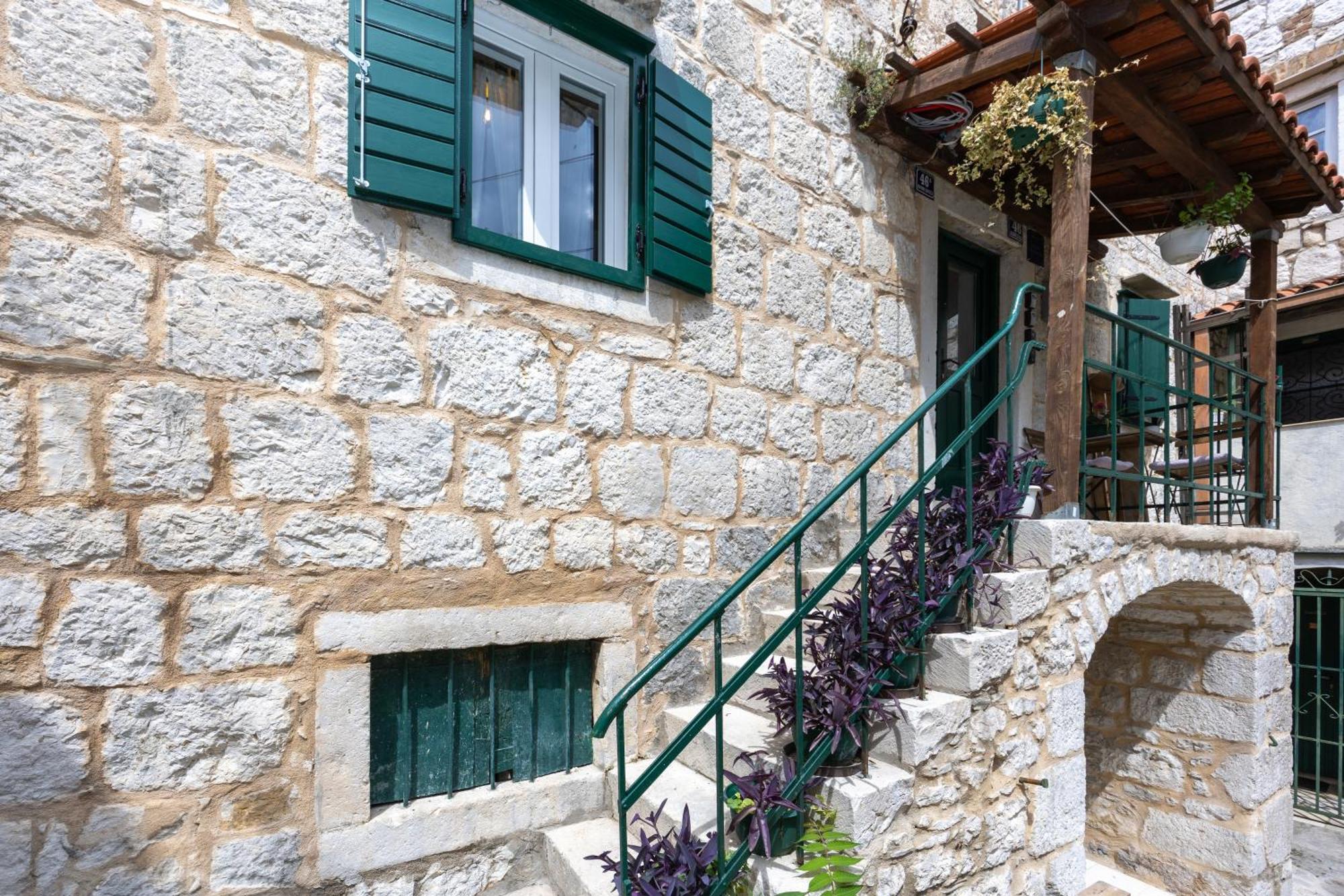 Kruna Apartments Est 2024 Split Dış mekan fotoğraf